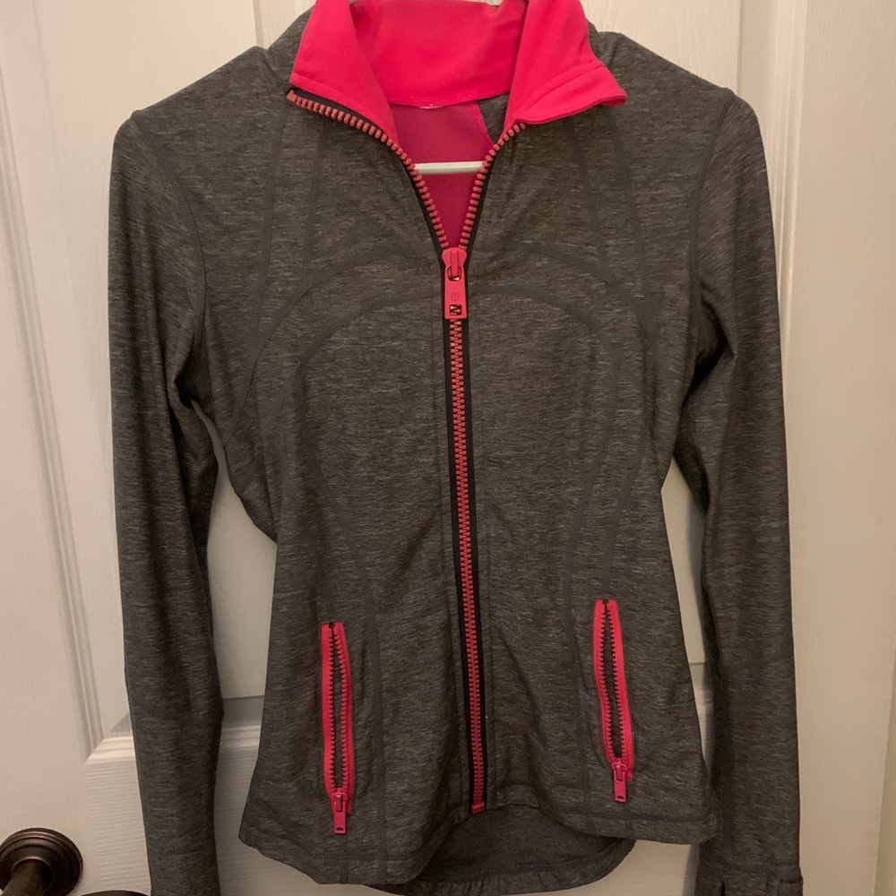 lululemon jacket size 4
